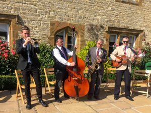 Burgundy Street Stompers - Trad Jazz Band outdoors